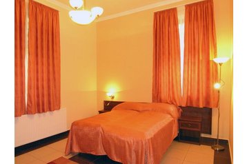 Hungrie Privát Siófok, Extérieur